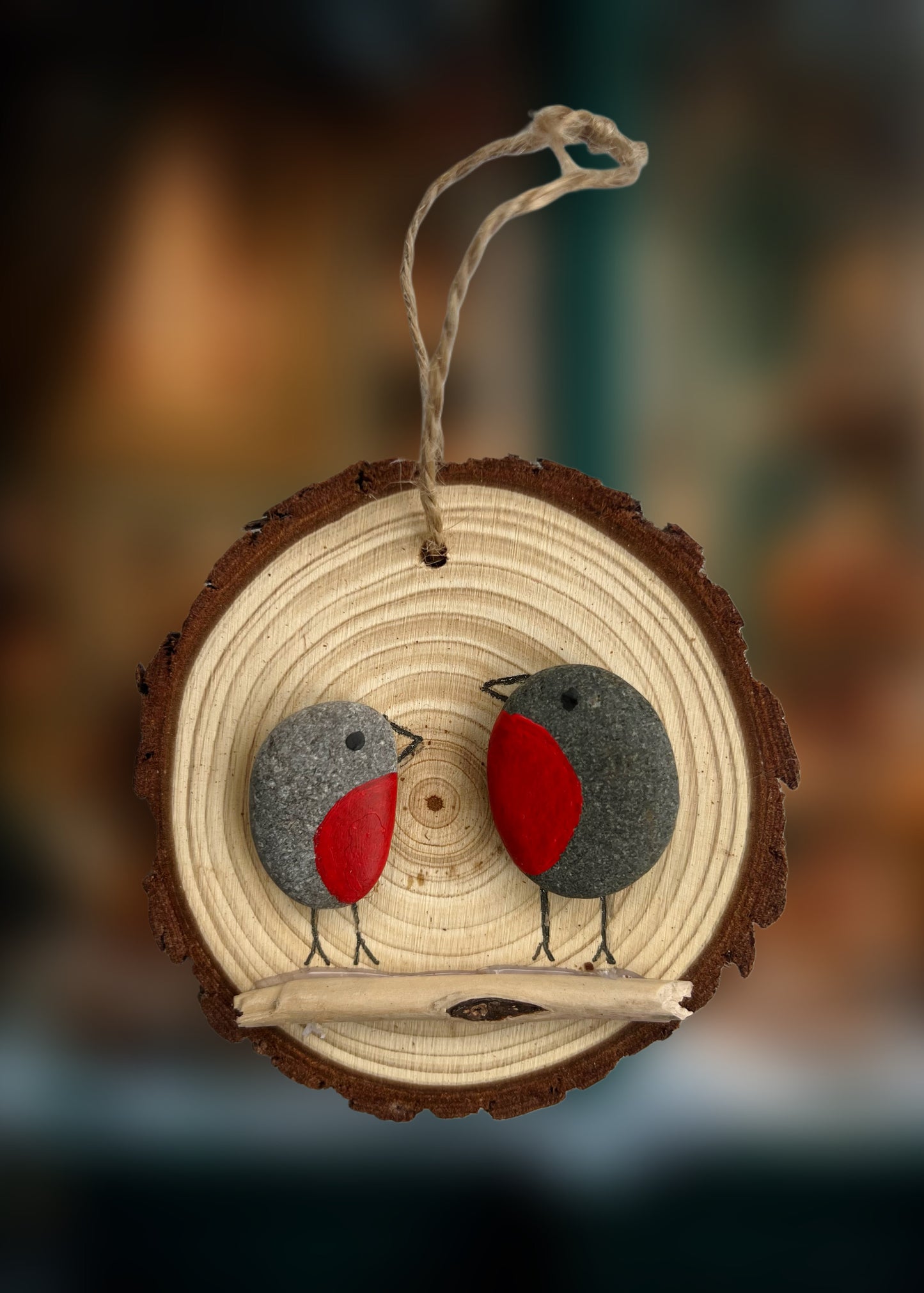 WOODEN HANGING ORNAMENT - Two Robins (1)