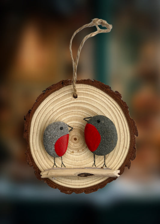 WOODEN HANGING ORNAMENT - Two Robins (1)